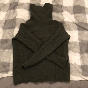 Aritzia sweater